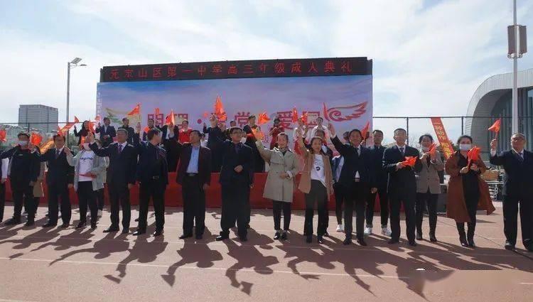 小猫钓鱼游戏龙王版有船